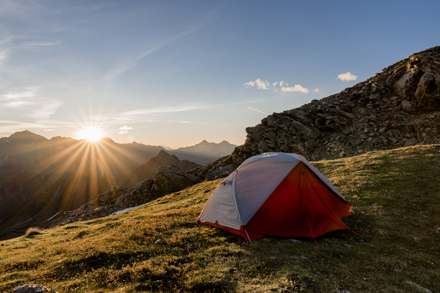 Sonnenaufgang Zelt Wetterkreuz - Wandern in Tirol