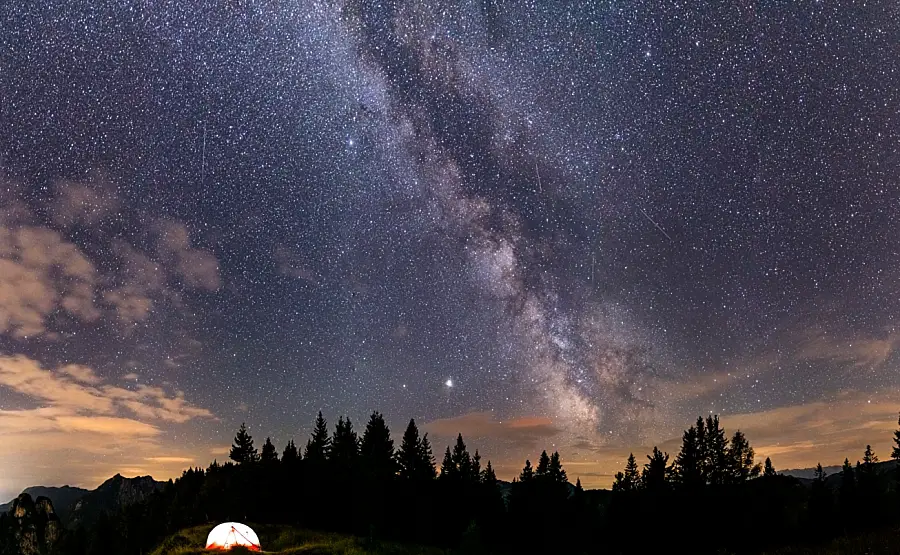 Milchstraße Bleckwand mit Zelt