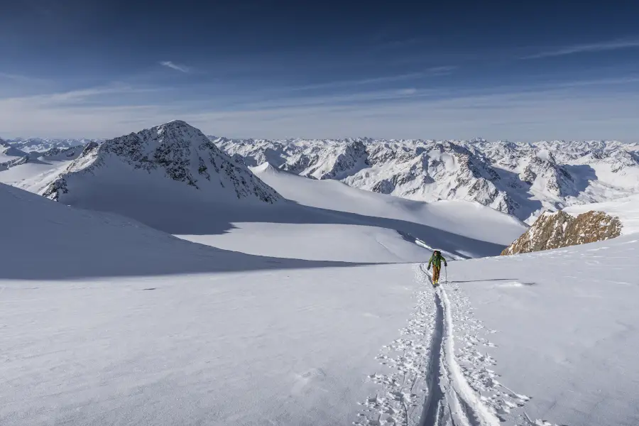 Am Gletscher angekommen bei der Skitour auf die Wildspitze - Adventure-Moments